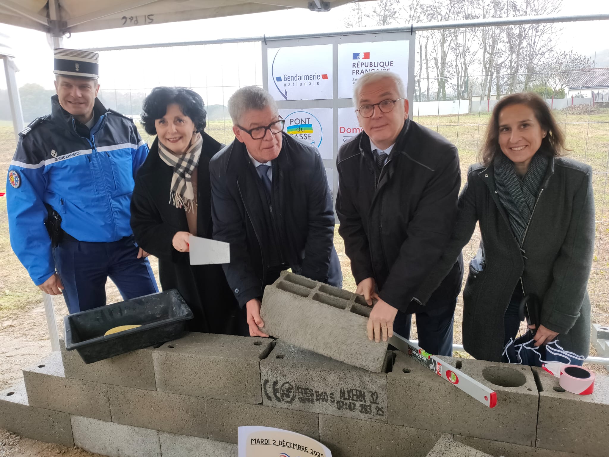 Domofrance pose la première pierre de la gendarmerie de Pont-du-Casse
