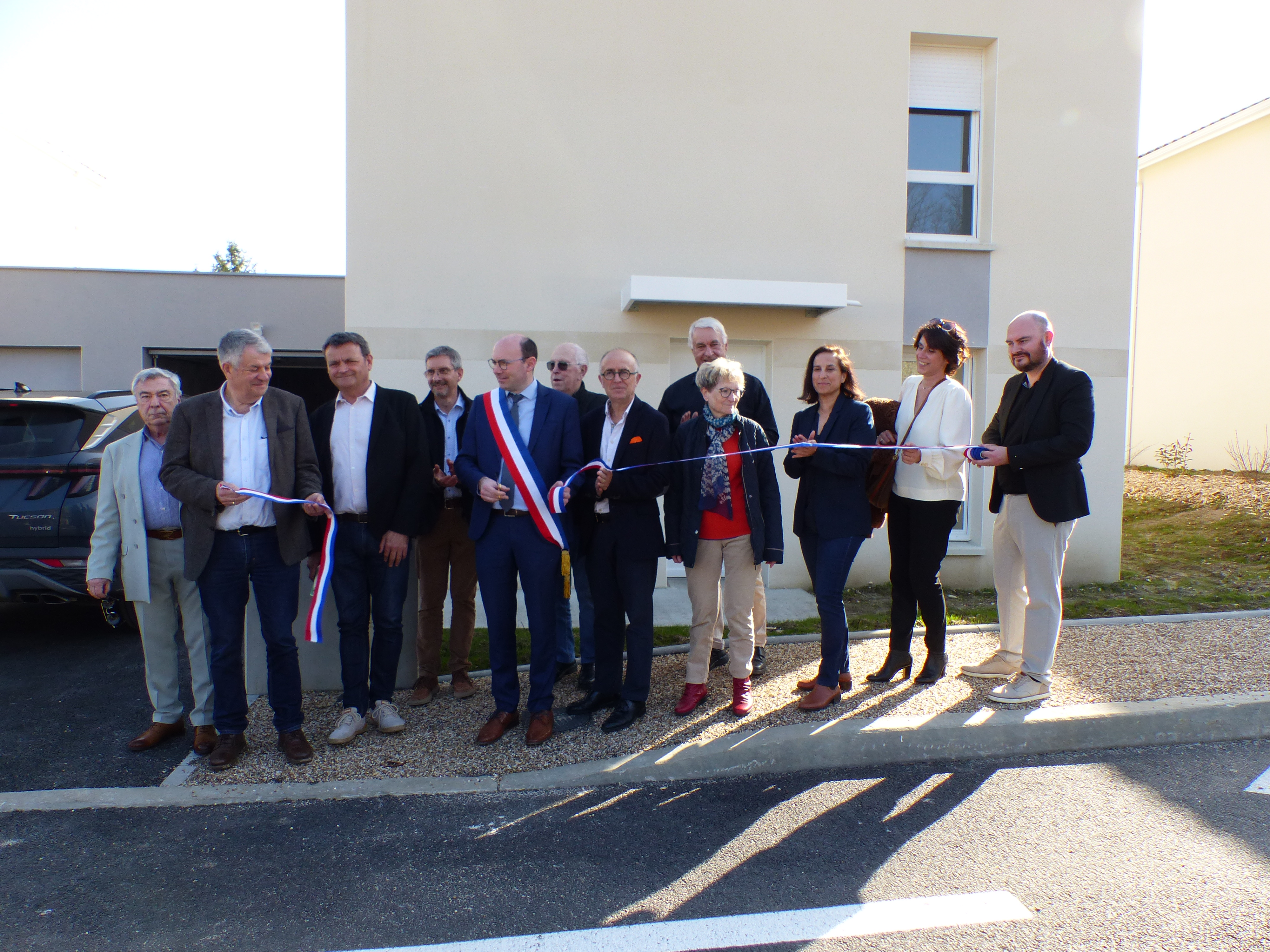 Coupé de ruban par Jonathan Prioleaud, maire de Bergerac