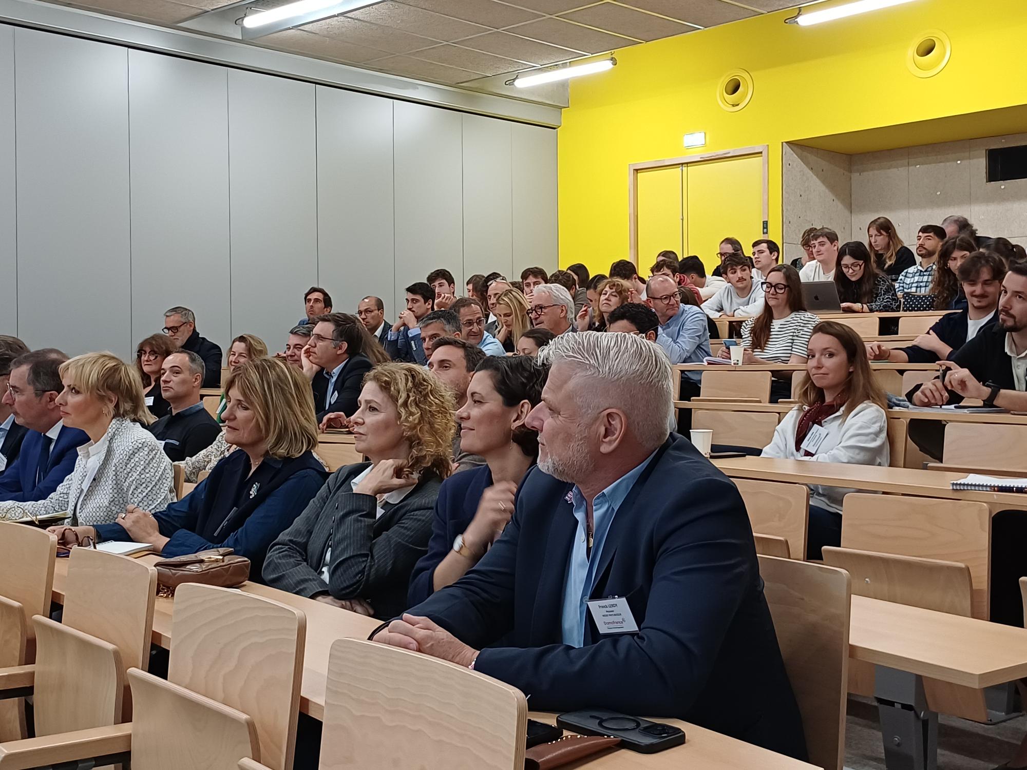 Territoires en mouvement : Domofrance connecte innovation numérique et habitat durable