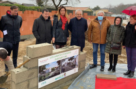 Première pierre à Parempuyre !