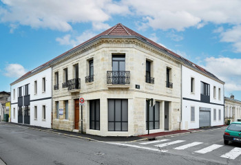 Façade d'architecture ancienne bordelaise